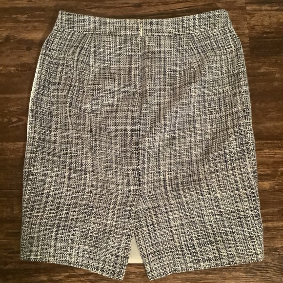 J. Crew women’s size 4 polyester rayon preppy business casual No 2 pencil skirt - Picture 7 of 7